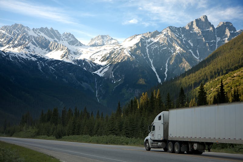 Freightliner Cascadia semi truck